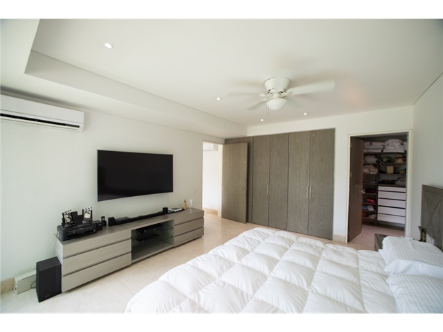 Casa de 4 alcobas en venta en Castillogrande, Cartagena, 575 m² · foto 8 de 17