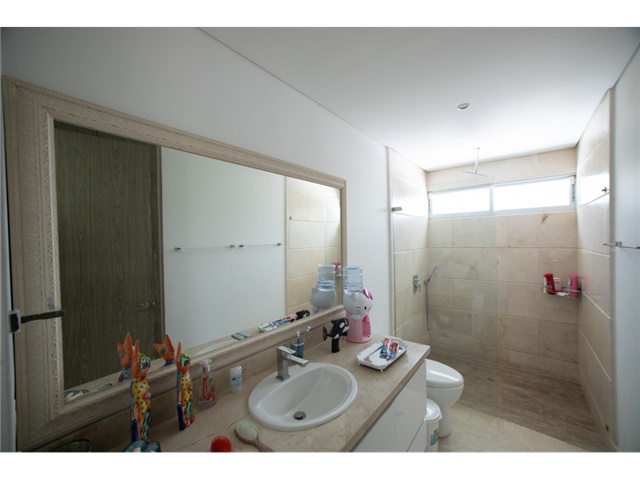 Casa de 4 alcobas en venta en Castillogrande, Cartagena, 575 m² · foto 16 de 17