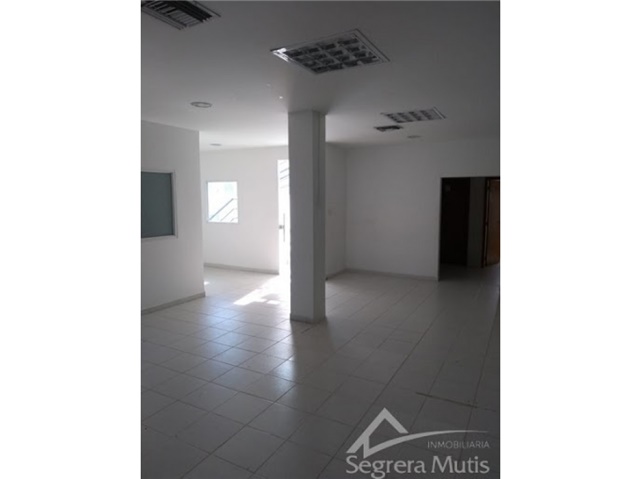 Oficina en Arriendo - Más