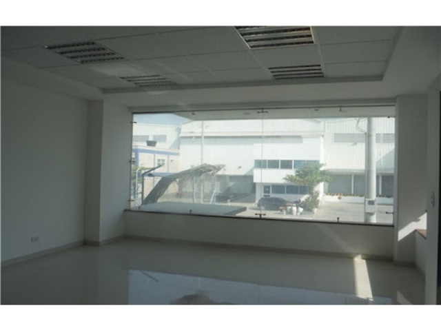Oficina en Arriendo - Más