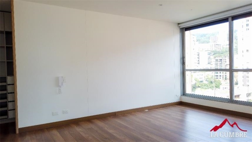 Apartamento de 3 alcobas en arriendo en Lalinde, Medellín, 228 m² · foto 13 de 17