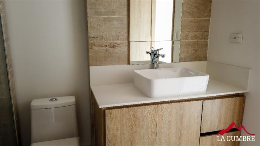 Apartamento de 3 alcobas en arriendo en Lalinde, Medellín, 228 m² · foto 12 de 17