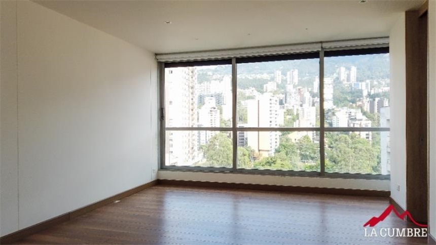 Apartamento de 3 alcobas en arriendo en Lalinde, Medellín, 228 m² · foto 14 de 17