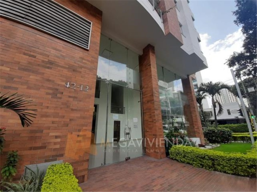 Local en Arriendo - Vista 2