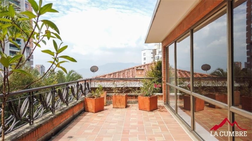 Casa en arriendo en El Poblado, Medellín · foto 16 de 17