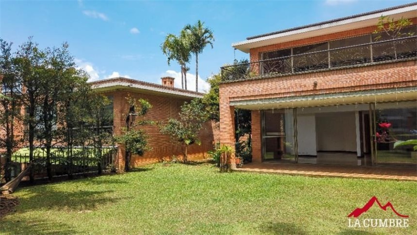 Casa en arriendo en El Poblado, Medellín · foto 4 de 17
