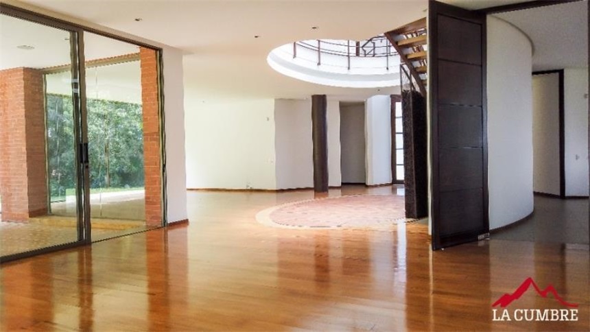 Casa de 4 alcobas en venta en El Poblado, Medellín, 498 m² · foto 6 de 18