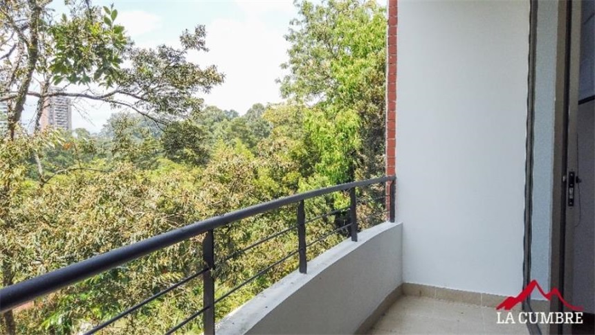 Casa de 4 alcobas en venta en El Poblado, Medellín, 498 m² · foto 14 de 18