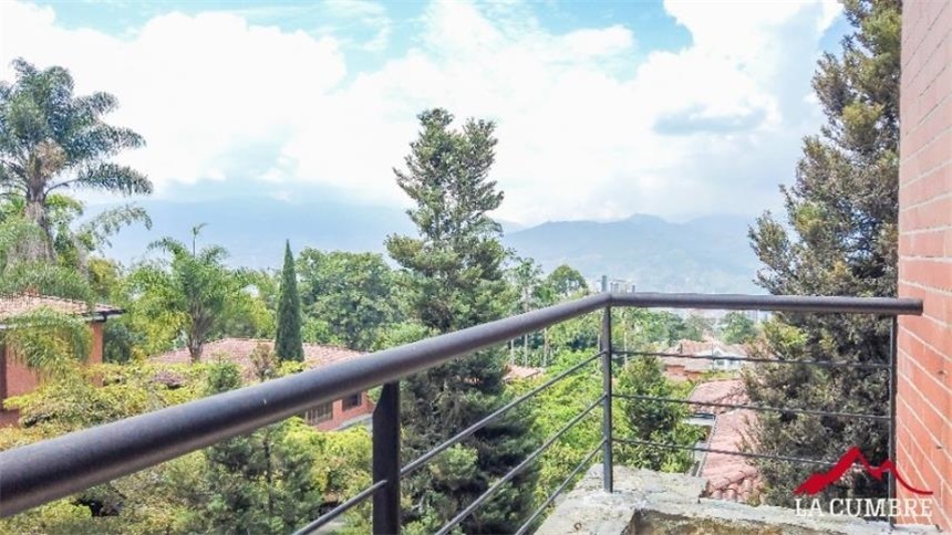 Casa de 4 alcobas en venta en El Poblado, Medellín, 498 m² · foto 15 de 18