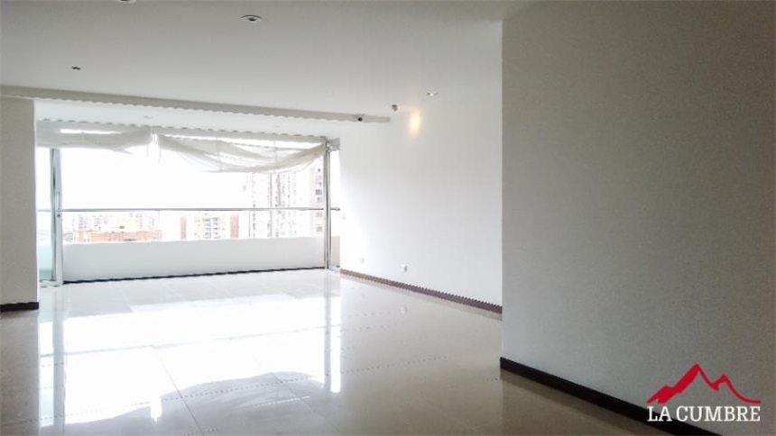 Apartamento de 2 alcobas en venta en Santo Domingo Savio No.1, Medellín, 150 m² · foto 2 de 16