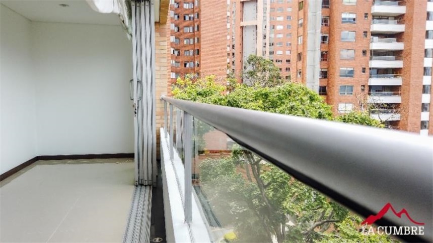 Apartamento de 2 alcobas en venta en Santo Domingo Savio No.1, Medellín, 150 m² · foto 4 de 16