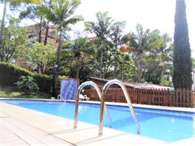 Apartamento de 3 alcobas en venta en San Lucas, Medellín, 143 m² · foto 16 de 17