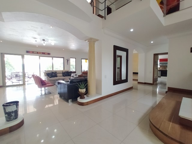 Casa de 5 alcobas en venta en Las Palmas, Medellín, 1600 m² · foto 4 de 18