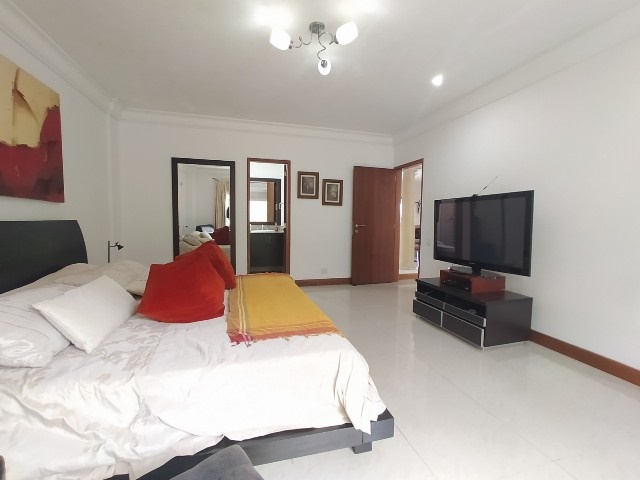 Casa de 5 alcobas en venta en Las Palmas, Medellín, 1600 m² · foto 14 de 18