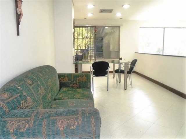 Local en venta en Manila, Medellín, 97 m² · foto 5 de 6