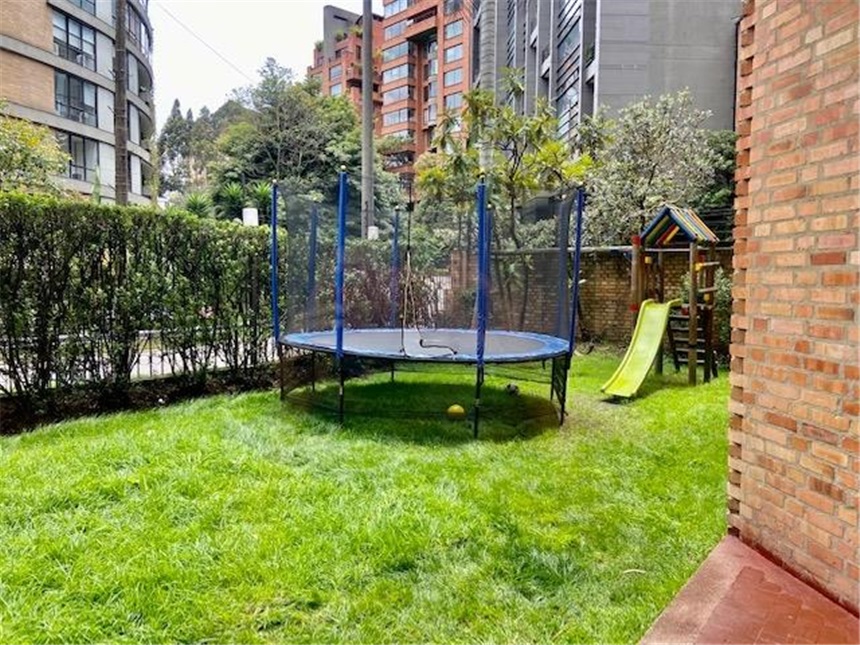 Apartamento en venta en Los Rosales, Bogotá · foto 24 de 24