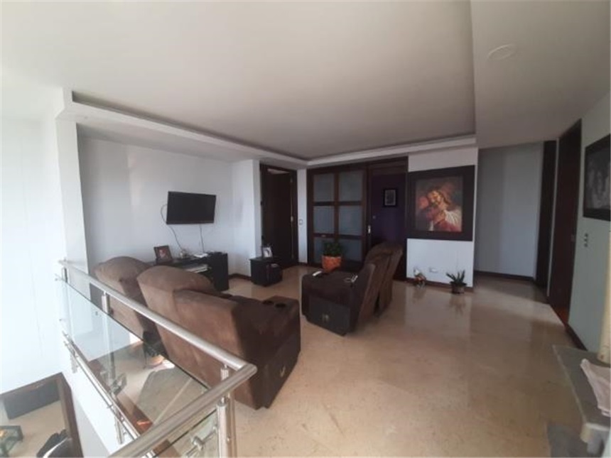 Apartamento en venta en Pinares, Pereira · foto 17 de 23