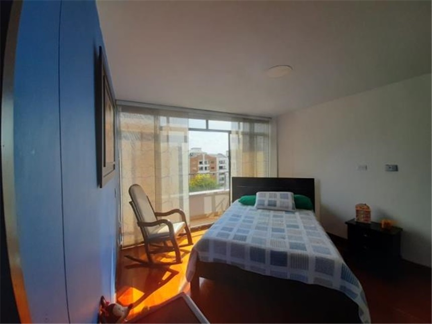 Apartamento en venta en Pinares, Pereira · foto 8 de 23