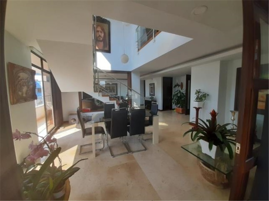 Apartamento en venta en Pinares, Pereira · foto 6 de 23