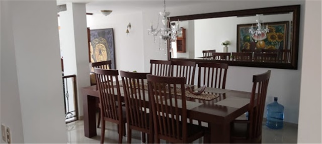 Casa de 3 alcobas en venta en Lindaraja, Bogotá, 433 m² · foto 23 de 24