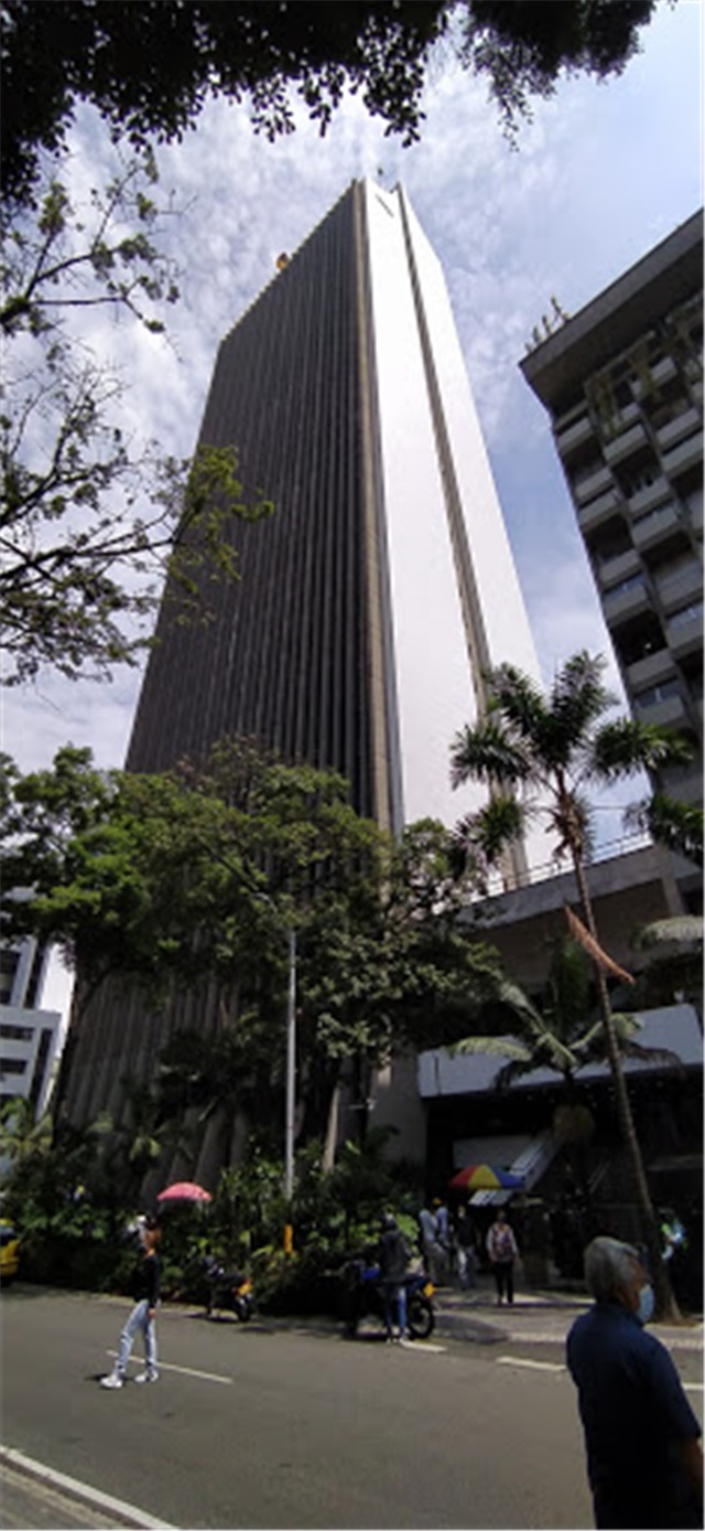 Local en arriendo en La Candelaria, Medellín, 138 m² · foto 14 de 14