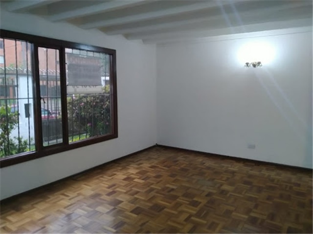 Casa en venta en Niza, Bogotá · foto 2 de 21