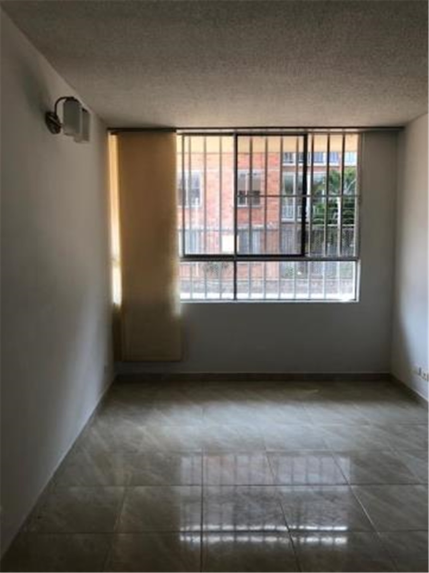 Apartamento de 2 alcobas en venta en La Hacienda, Cali, 60 m² · foto 2 de 24