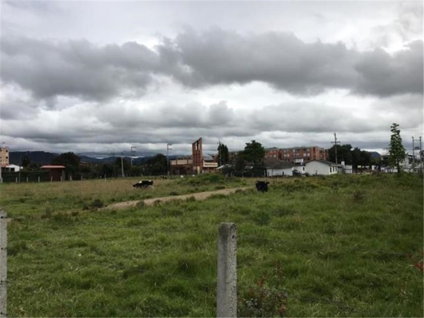 Lote en venta en Bojaca, Chía, 7856 m² · foto 3 de 12