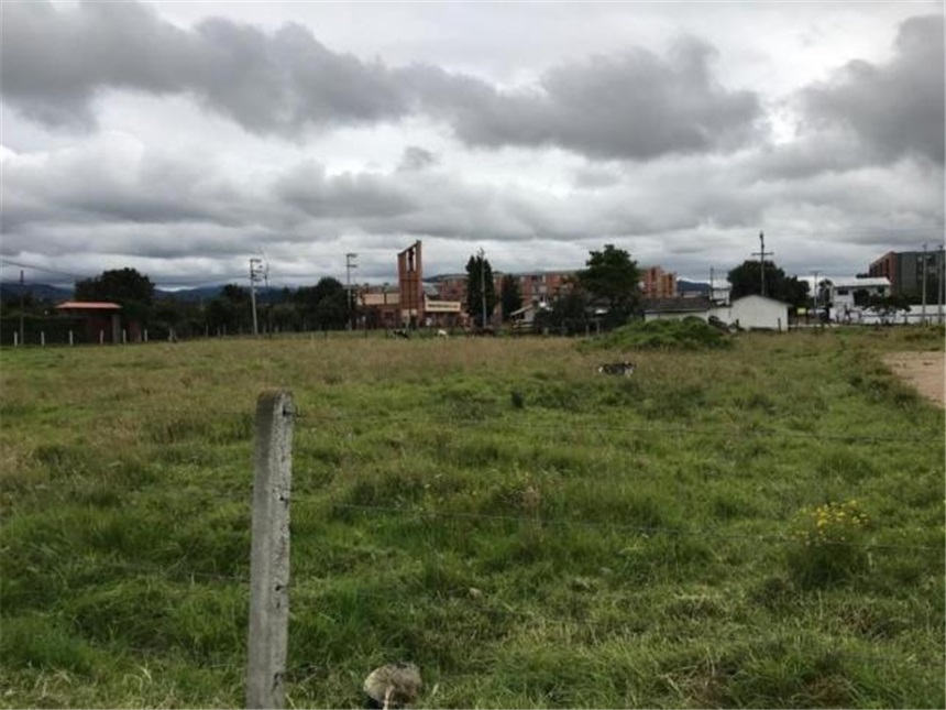 Lote en venta en Bojaca, Chía, 7856 m² · foto 5 de 12