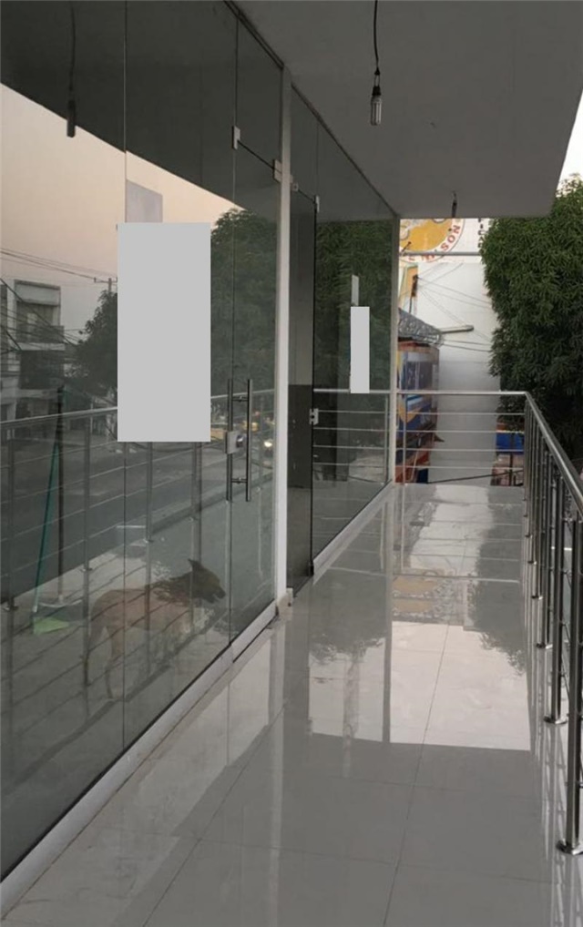 Local en Arriendo - Vista 2