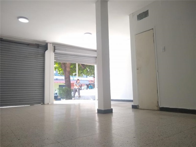 Local en Arriendo - Vista 2