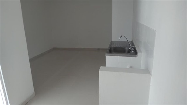 Local en Arriendo - Más