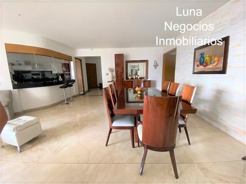 Apartamento de 4 alcobas en venta en Cabecera Del Llano, Bucaramanga, 265 m² · foto 4 de 19