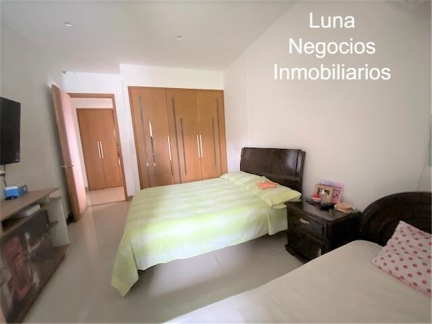 Apartamento de 4 alcobas en venta en Cabecera Del Llano, Bucaramanga, 265 m² · foto 13 de 19