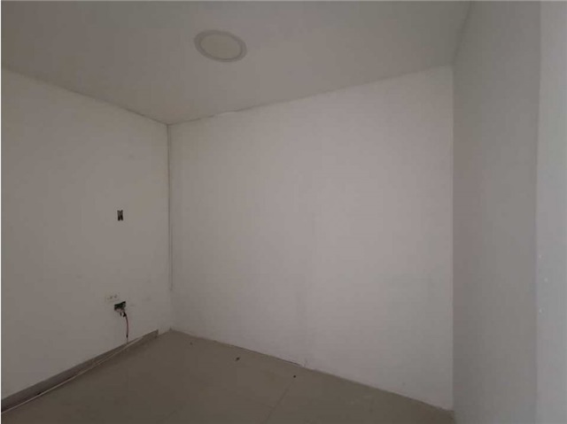 Local en Arriendo - Vista 4
