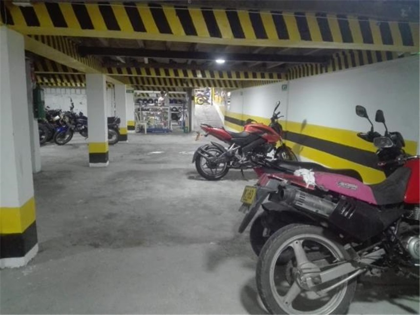 Local en venta en El Centro, Manizales, 350 m² · foto 14 de 15