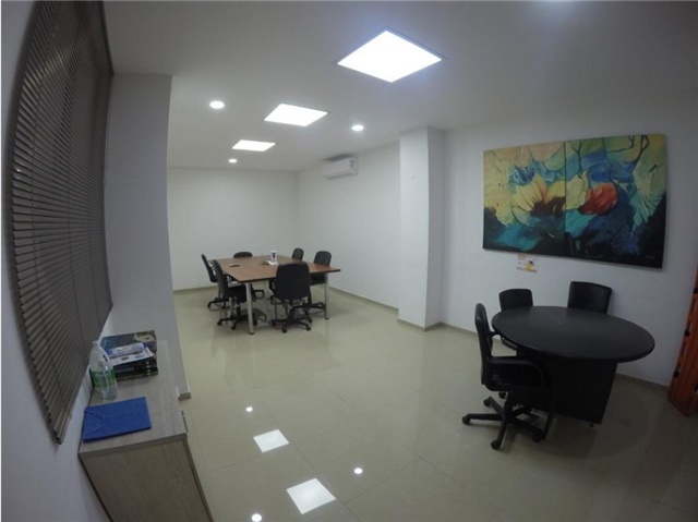 Bodega en venta en Guayaquil, Medellín, 1500 m² · foto 3 de 16