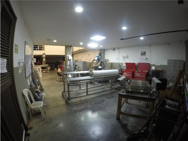 Bodega en venta en Guayaquil, Medellín, 1500 m² · foto 7 de 16