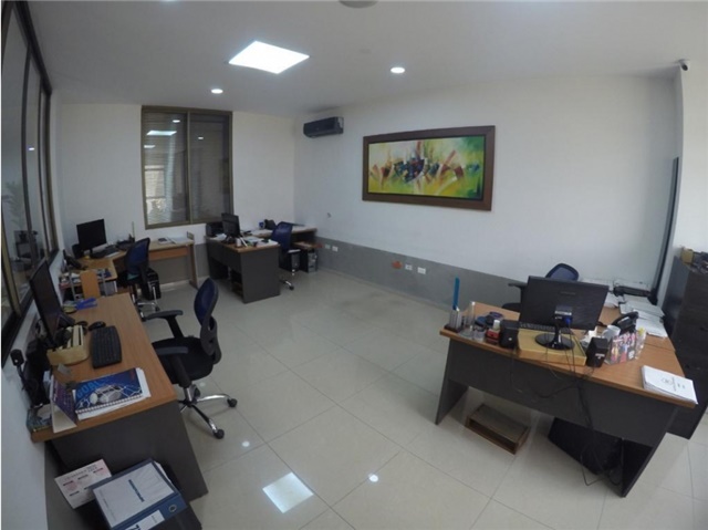 Bodega en venta en Guayaquil, Medellín, 1500 m² · foto 9 de 16