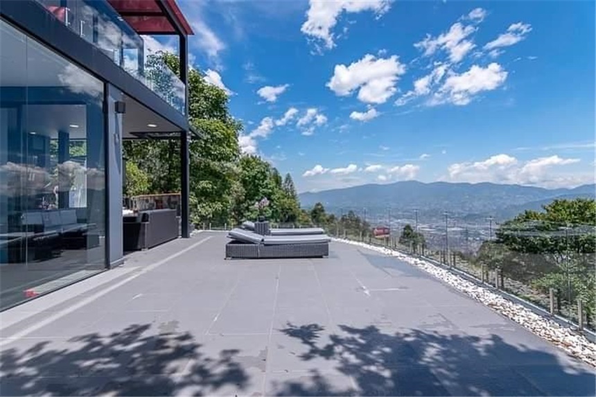 Casa de 4 alcobas en venta en Las Palmas, Medellín, 543 m² · foto 7 de 24