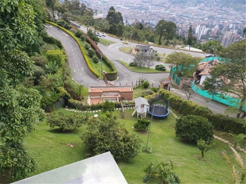 Casa de 4 alcobas en venta en Las Palmas, Medellín, 543 m² · foto 21 de 24