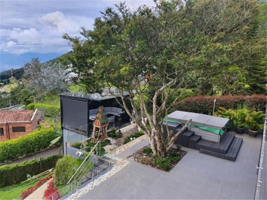 Casa de 4 alcobas en venta en Las Palmas, Medellín, 543 m² · foto 22 de 24