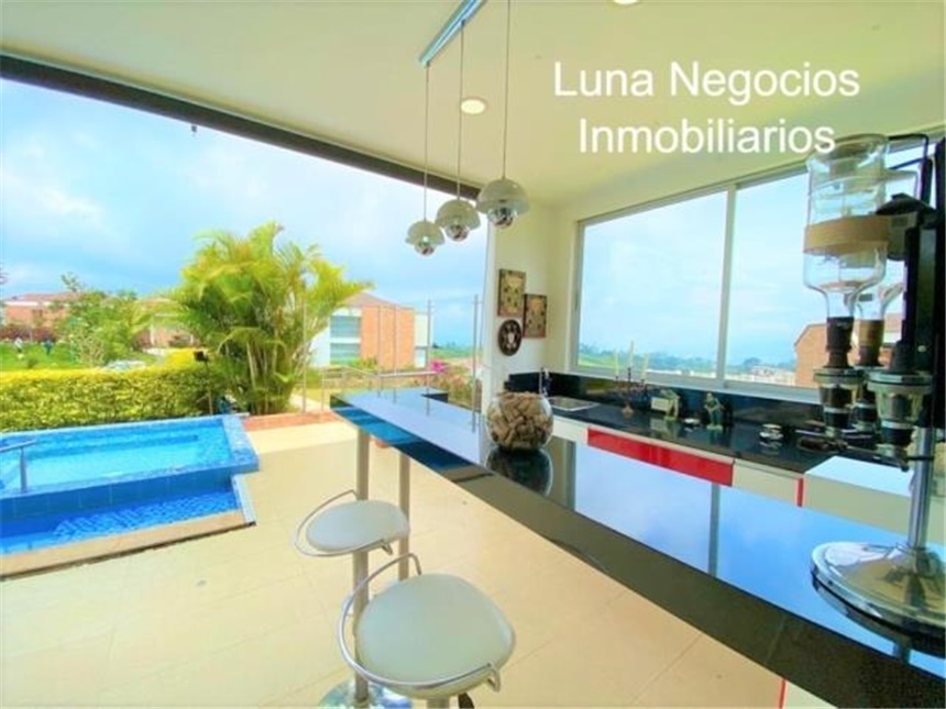Casa de 5 alcobas en venta en Ruitoque Condominio, Piedecuesta, 600 m² · foto 4 de 21