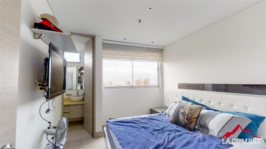 Apartamento de 4 alcobas en venta en Lalinde, Medellín, 156 m² · foto 15 de 16