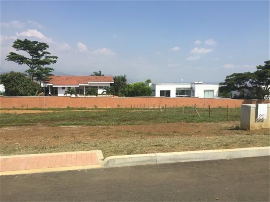 Lote en venta en La Riverita, Cali, 1415 m² · foto 2 de 13