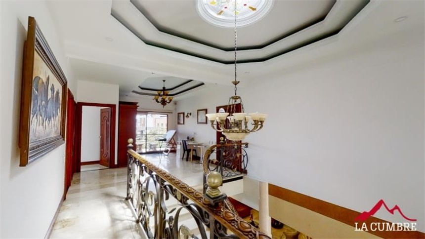 Casa de 4 alcobas en venta en Villa Carlota, Medellín, 473 m² · foto 18 de 20