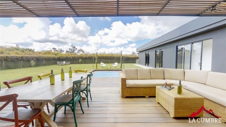 Casa de 3 alcobas en venta en Llano Grande, Rionegro, 450 m² · foto 11 de 20