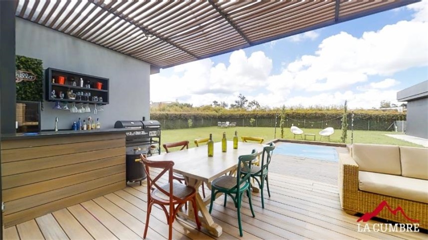 Casa de 3 alcobas en venta en Llano Grande, Rionegro, 450 m² · foto 12 de 20