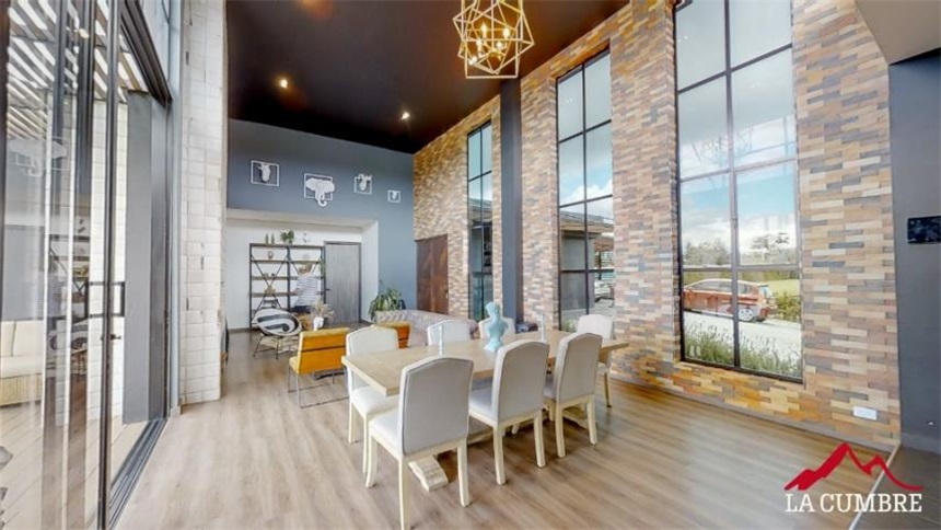 Casa de 3 alcobas en venta en Llano Grande, Rionegro, 450 m² · foto 3 de 20