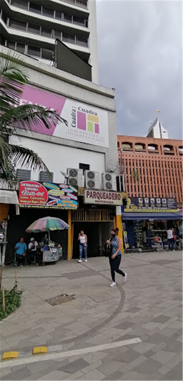 Local en arriendo en La Candelaria, Medellín, 40 m² · foto 3 de 8